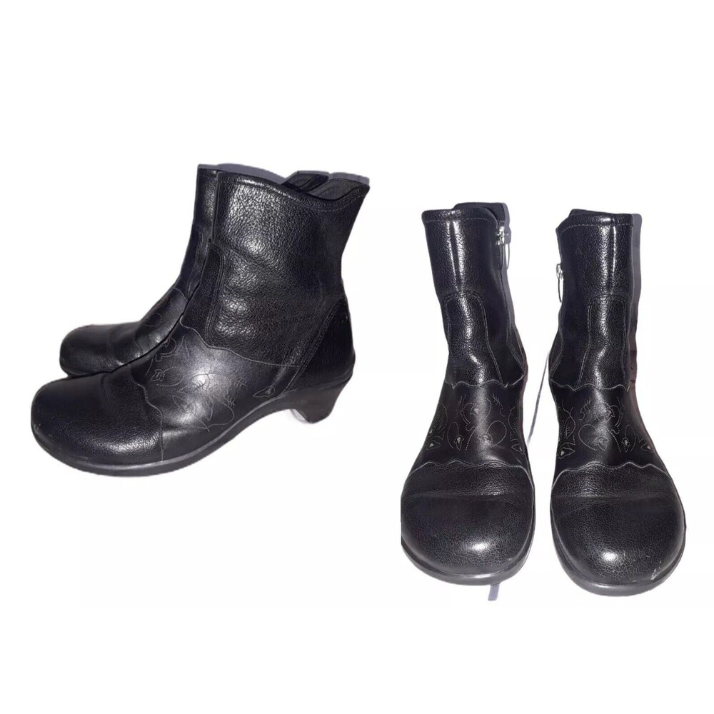 Aravon Maeve Lasercut Boots Womens 10AA Black Pebbled Leather Side Zip Booties